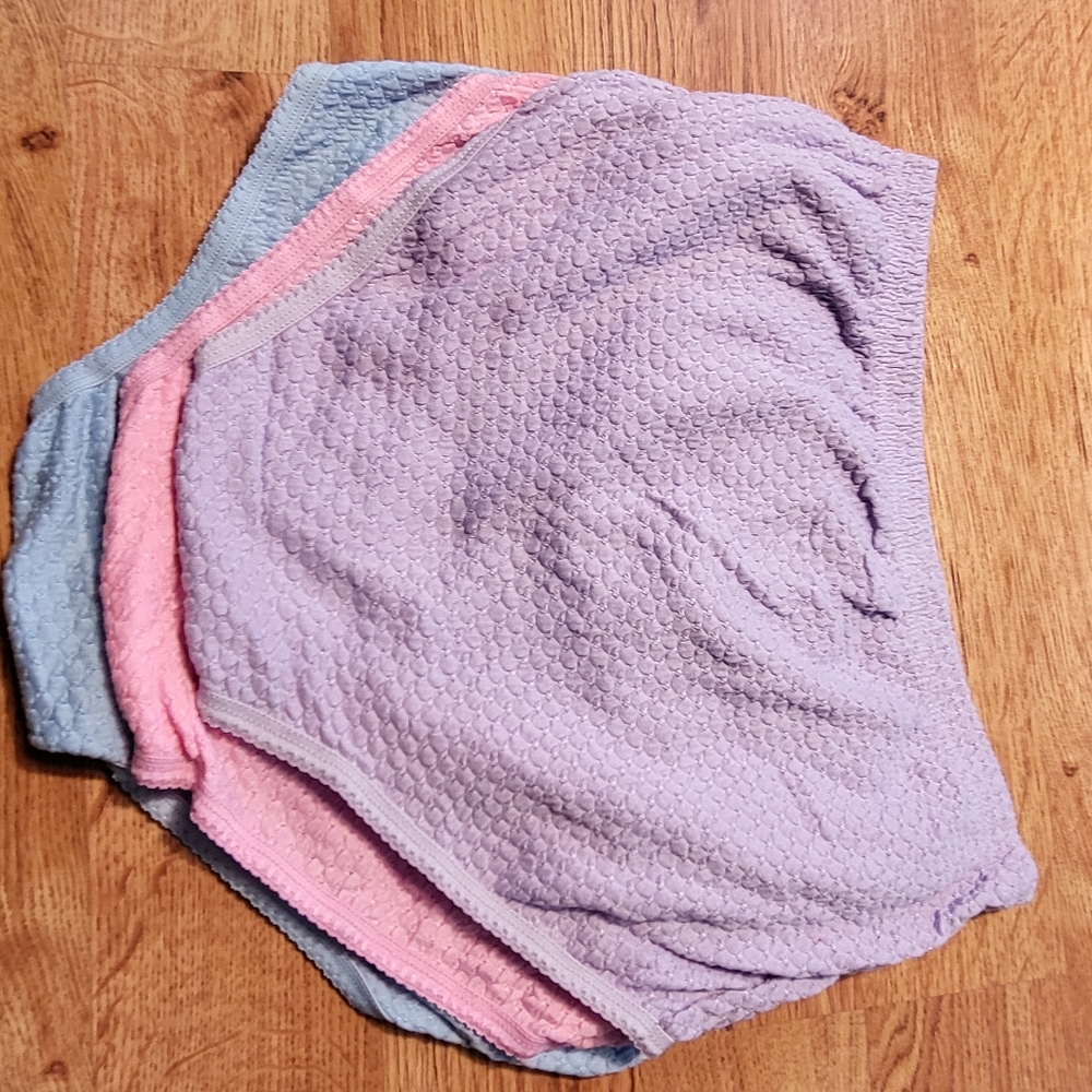 New With Tag spring time cotton spandex underwear. FULL coverage